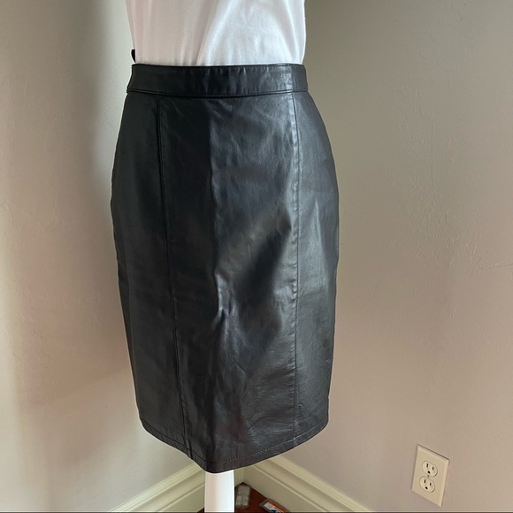 Cayenne Black Leather Pencil Skirt Size: 9/10 - Picture 7 of 11